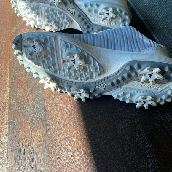 Addidas girls cleats/shoe with boa laces. Excellent condition. - Picture 4 of 6